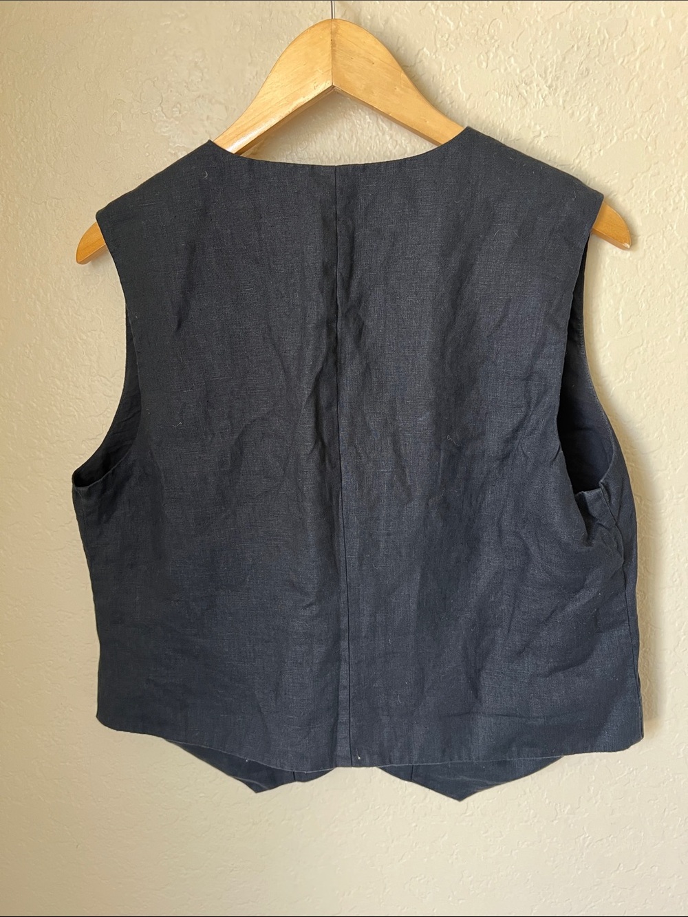 Quince black linen vest Large - Picture 5 of 8